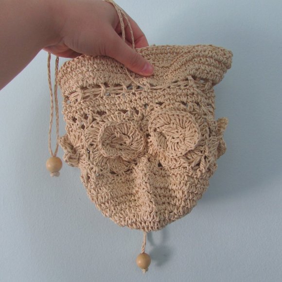 Mini straw hobo bag with drawstring - Picture 3 of 13